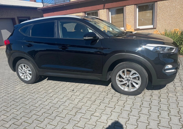 Hyundai Tucson cena 69900 przebieg: 143800, rok produkcji 2017 z Ulanów małe 232